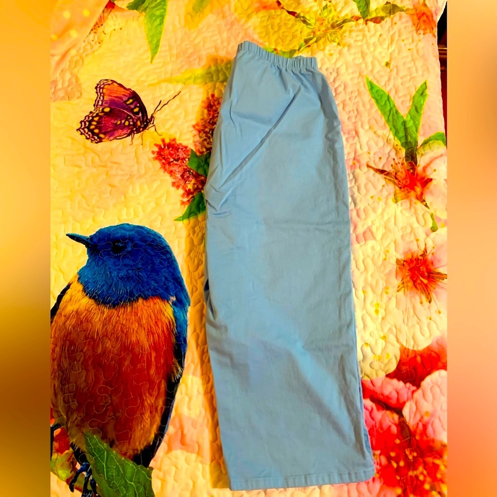 Denim & Co light blue capris size LG